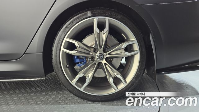 BMW 5-Series 2022 — photo 7