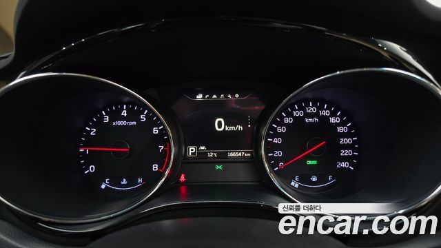 Kia Canival 2016 — photo 8