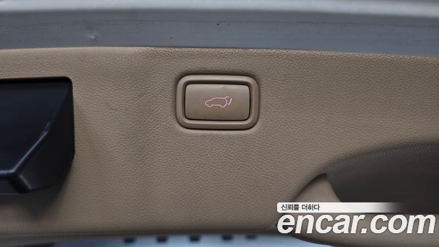 Kia Canival 2016 — photo 20
