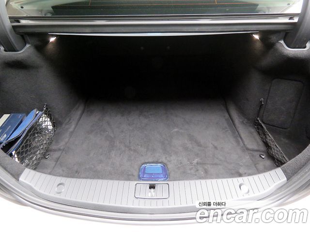 Mercedes-Benz S-Class 2018 — photo 17