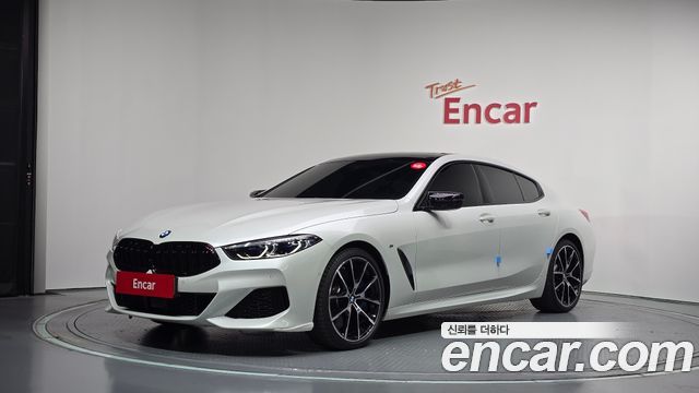 BMW 8-Series 2021 — photo 1