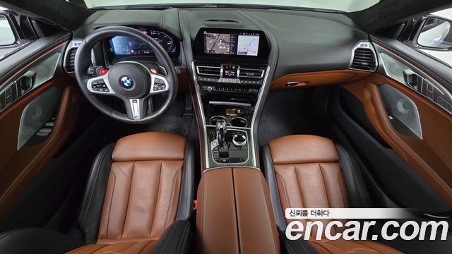 BMW 8-Series 2021 — photo 10