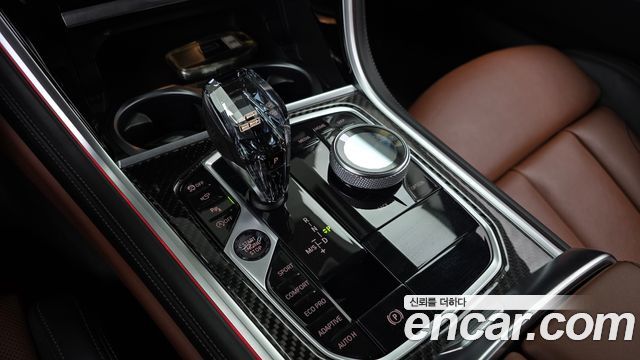 BMW 8-Series 2021 — photo 12