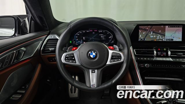 BMW 8-Series 2021 — photo 19
