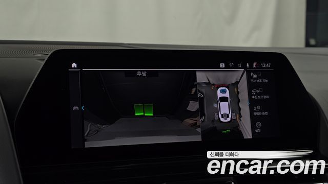 BMW 8-Series 2021 — photo 20