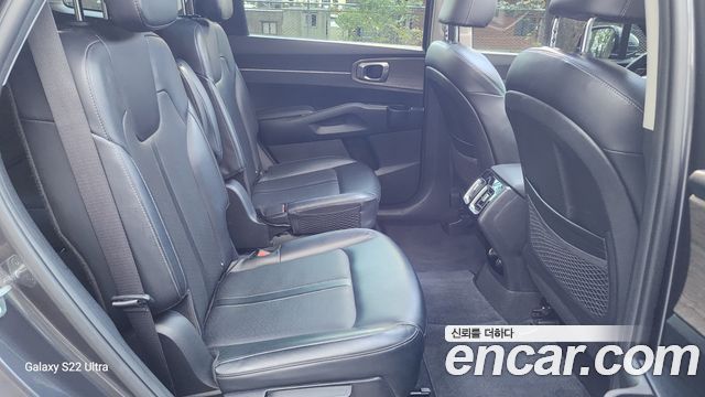 Kia Sorento 2021 — photo 18