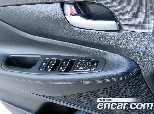 Hyundai Santafe 2021 — photo 11