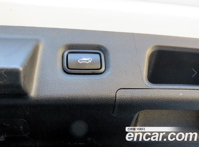 Hyundai Santafe 2021 — photo 16