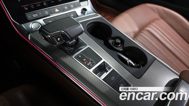 Audi A6 2020 — photo 12