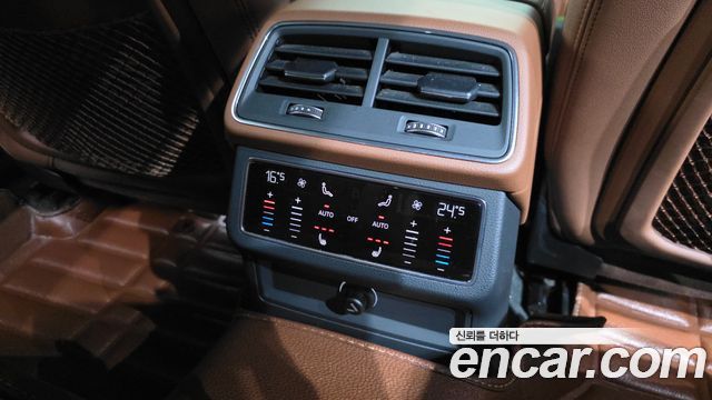 Audi A6 2020 — photo 24