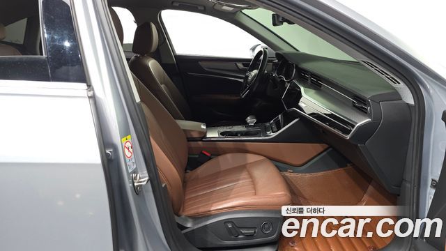 Audi A6 2020 — photo 16