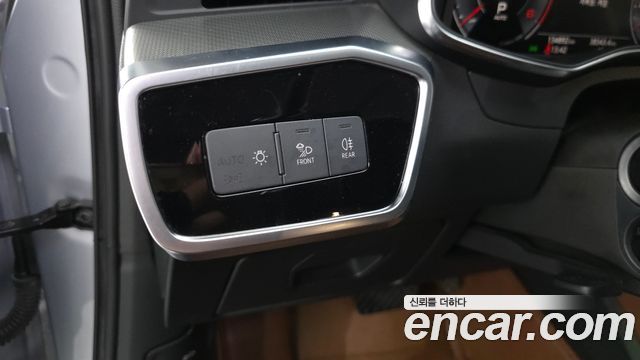 Audi A6 2020 — photo 27