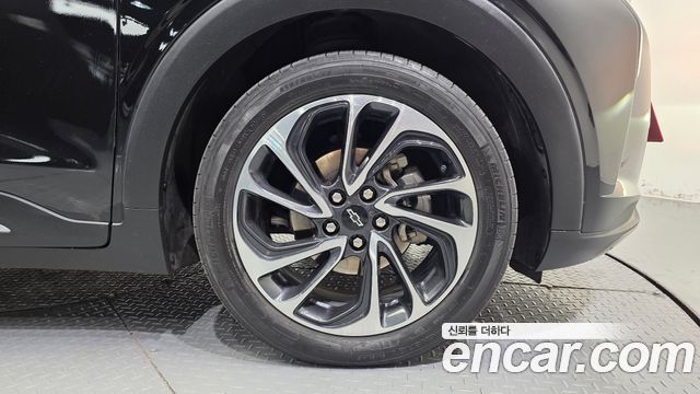 Chevrolet Korea 볼트 EUV 2022 — photo 7