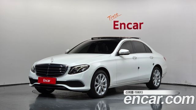 Mercedes-Benz E-Class 2017 — photo 1