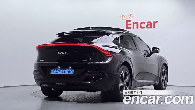 Kia EV6 2022 — photo 2