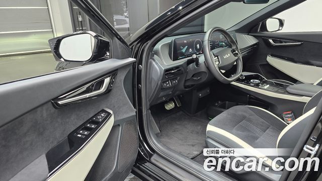 Kia EV6 2022 — photo 10