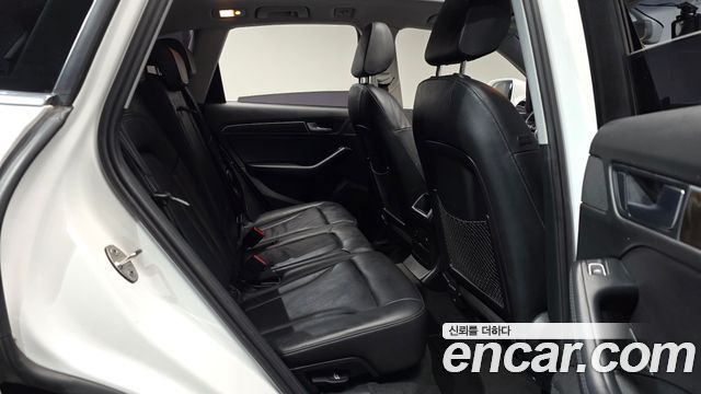 Audi Q5 2016 — photo 11