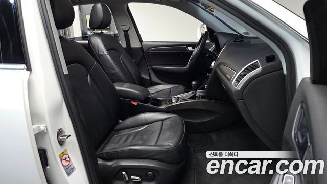 Audi Q5 2016 — photo 12