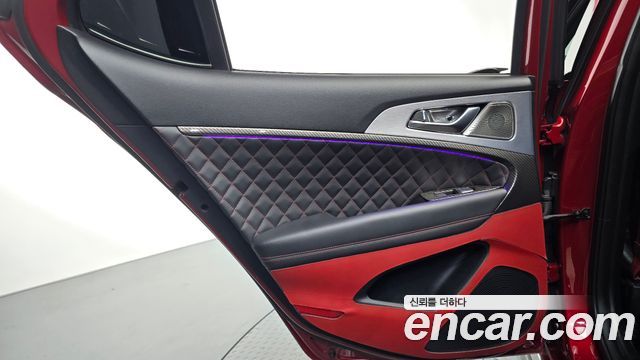Genesis G70 2019 — photo 15