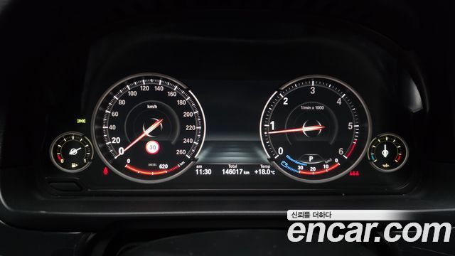 BMW 5-Series 2015 — photo 8