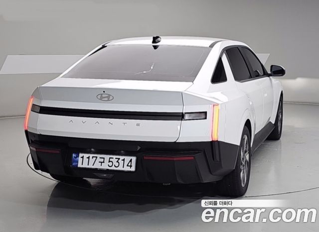 Hyundai AVANTE 2027 — photo 2