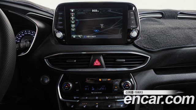Hyundai Santafe 2019 — photo 18