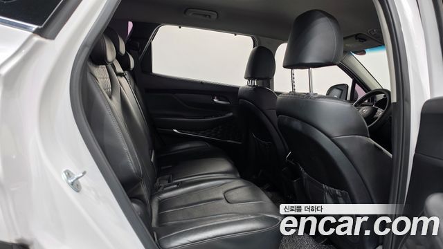 Hyundai Santafe 2019 — photo 25