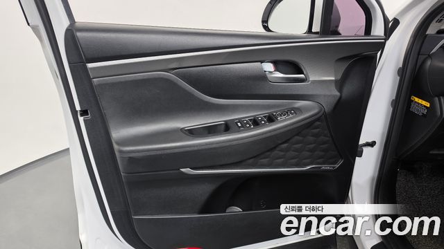 Hyundai Santafe 2019 — photo 14