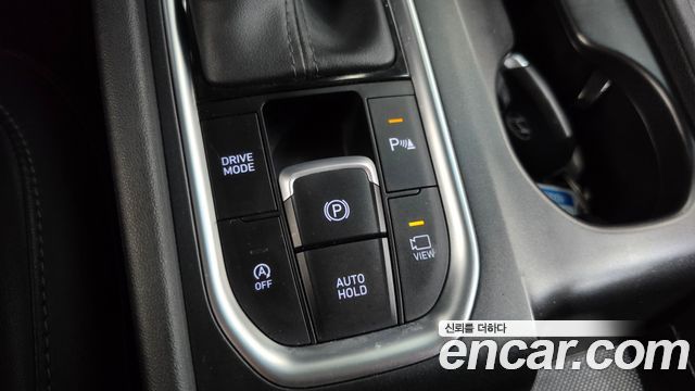 Hyundai Santafe 2019 — photo 31