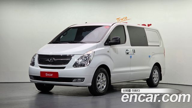 Hyundai Starex 2016 — photo 1