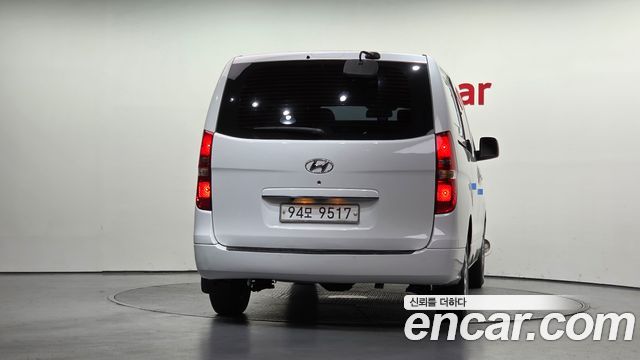 Hyundai Starex 2016 — photo 4