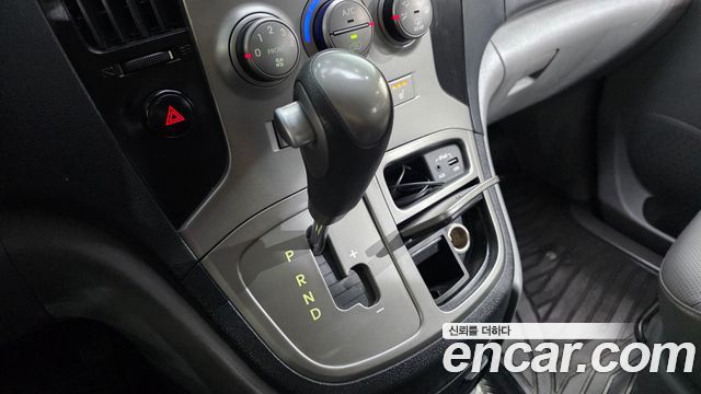 Hyundai Starex 2016 — photo 9
