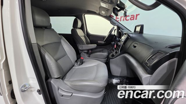 Hyundai Starex 2016 — photo 10