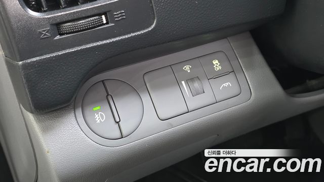 Hyundai Starex 2016 — photo 13