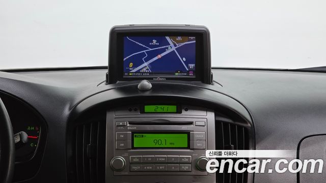 Hyundai Starex 2016 — photo 16