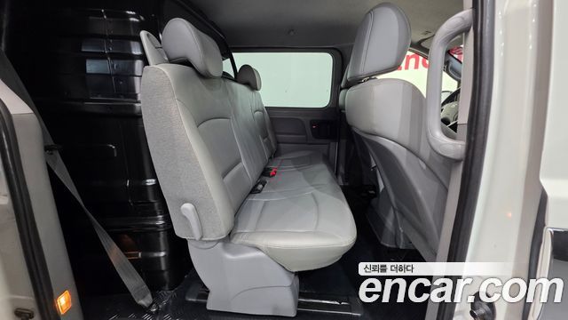 Hyundai Starex 2016 — photo 19