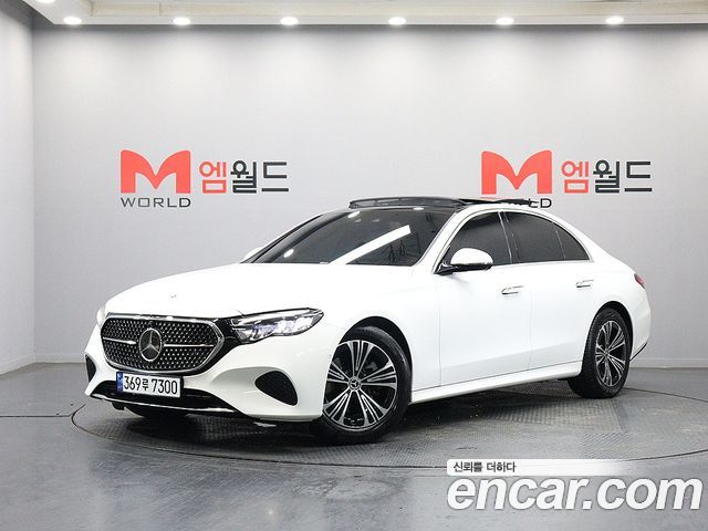 Mercedes-Benz E-Class 2024 — photo 1