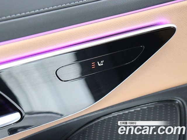 Mercedes-Benz E-Class 2024 — photo 13