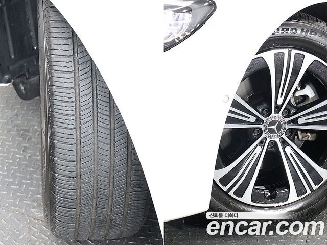 Mercedes-Benz E-Class 2024 — photo 20