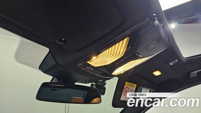 BMW 5-Series 2022 — photo 21