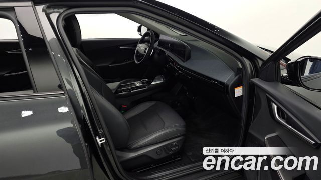 Kia EV6 2022 — photo 17