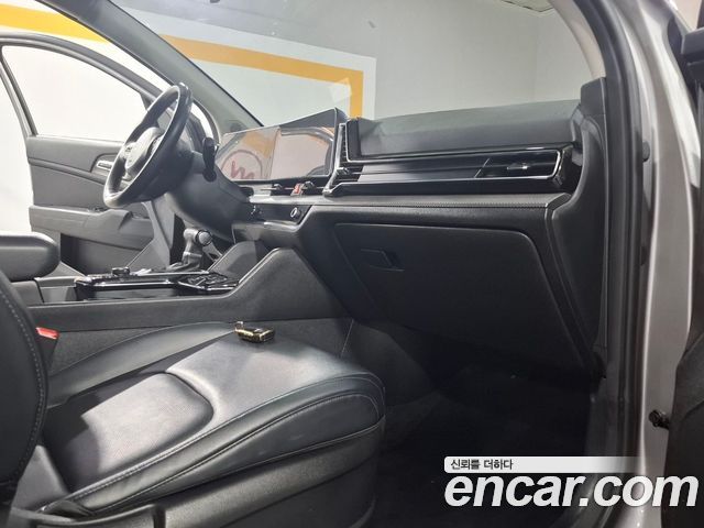 Kia Sportage 2023 — photo 11