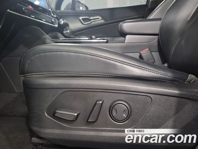 Kia Sportage 2023 — photo 18