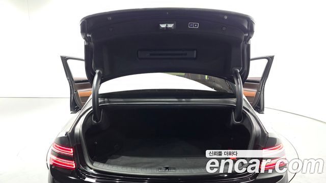 Genesis G80 2023 — photo 20