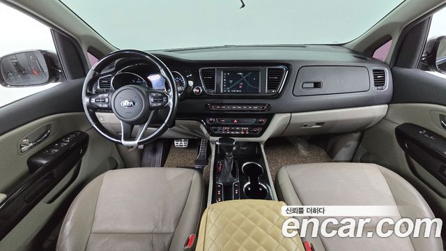 Kia Canival 2019 — photo 7