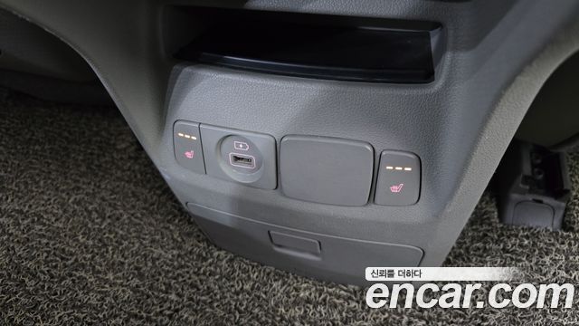 Kia Canival 2019 — photo 17