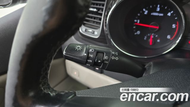 Kia Canival 2019 — photo 18