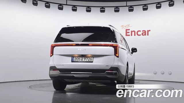 Kia Canival 2024 — photo 4