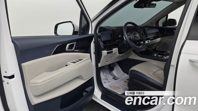 Kia Canival 2024 — photo 13