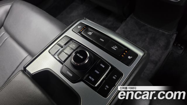 Genesis G80 2019 — photo 25